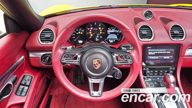 Porsche 718 2018 — photo 17