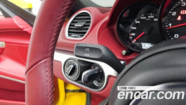 Porsche 718 2018 — photo 22