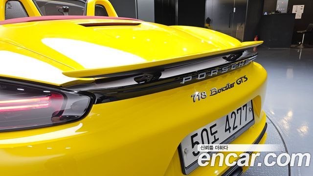 Porsche 718 2018 — photo 26