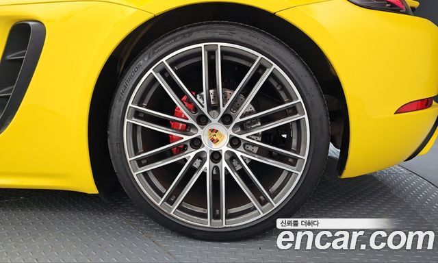 Porsche 718 2018 — photo 7