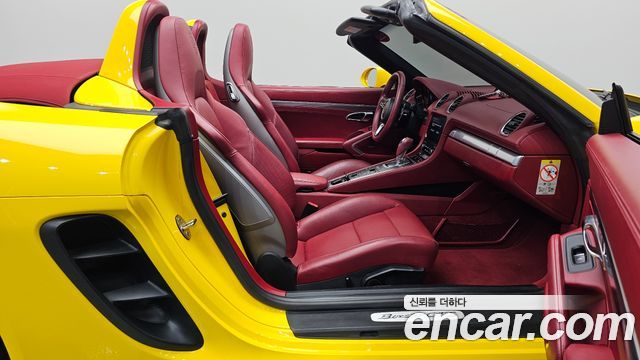 Porsche 718 2018 — photo 16