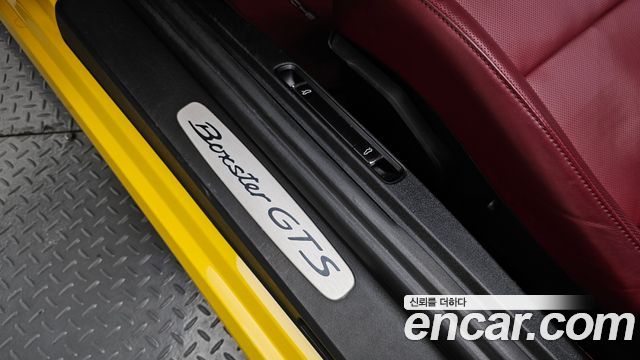 Porsche 718 2018 — photo 28