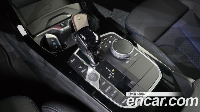 BMW 1-Series 2024 — photo 12
