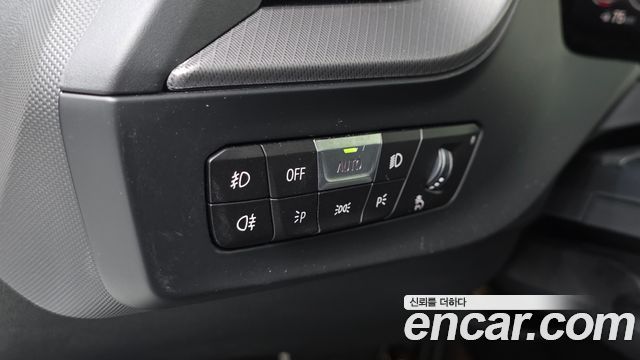 BMW 1-Series 2024 — photo 25