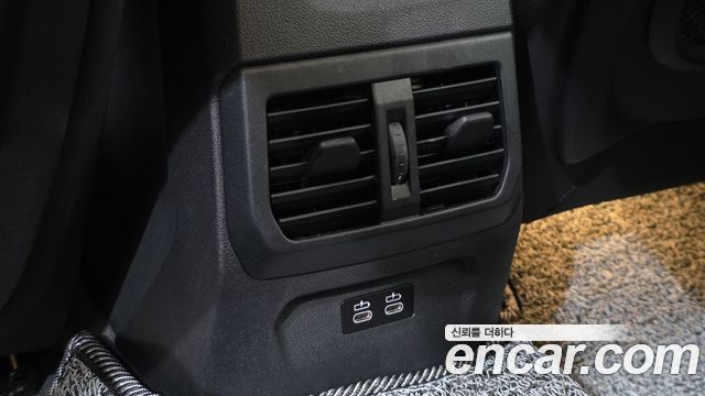 BMW 1-Series 2024 — photo 28