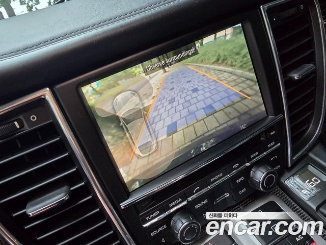 Porsche Panamera 2013 — photo 19