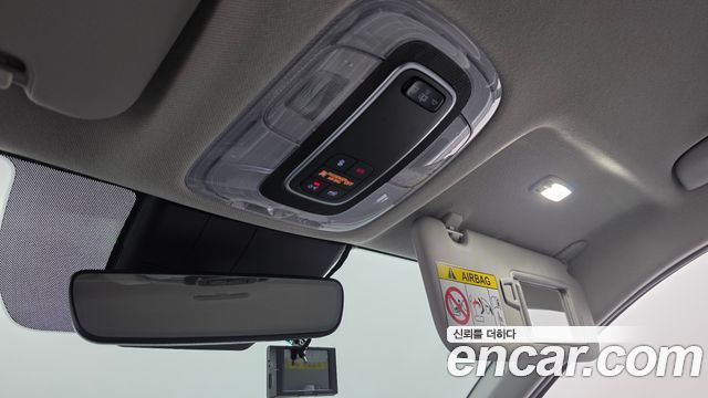 Hyundai AVANTE 2021 — photo 25
