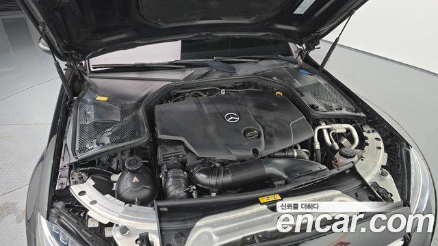 Mercedes-Benz C-Class 2017 — photo 6