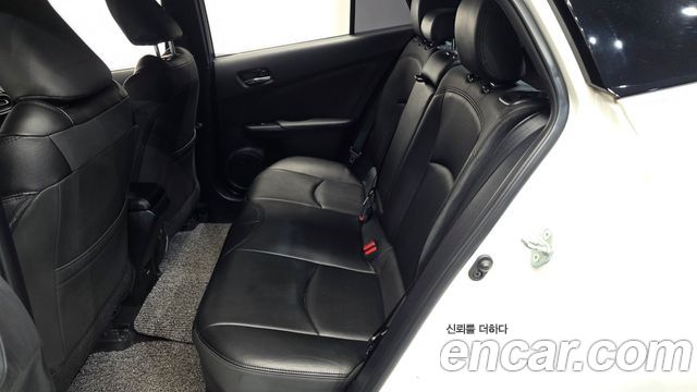 Toyota Prius 2018 — photo 17