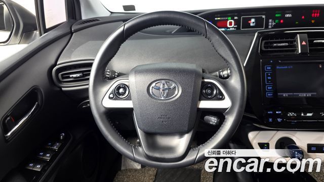 Toyota Prius 2018 — photo 19