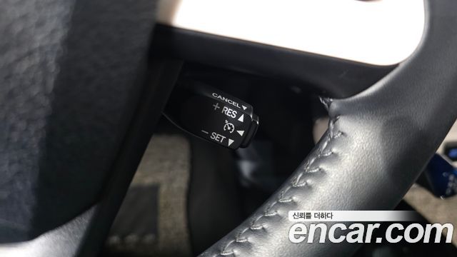 Toyota Prius 2018 — photo 26