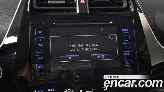 Toyota Prius 2018 — photo 28