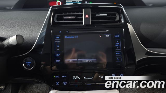 Toyota Prius 2018 — photo 29
