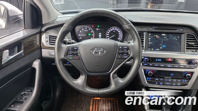 Hyundai Sonata 2017 — photo 13