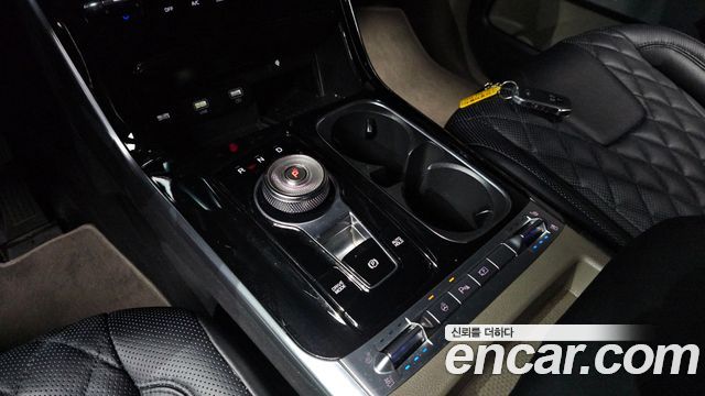 Kia Canival 2021 — photo 12