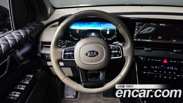 Kia Canival 2021 — photo 19