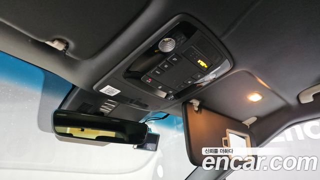 Kia Canival 2021 — photo 25