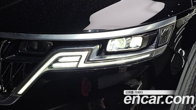 Kia Canival 2021 — photo 8