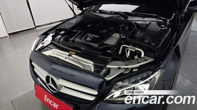 Mercedes-Benz C-Class 2017 — photo 6