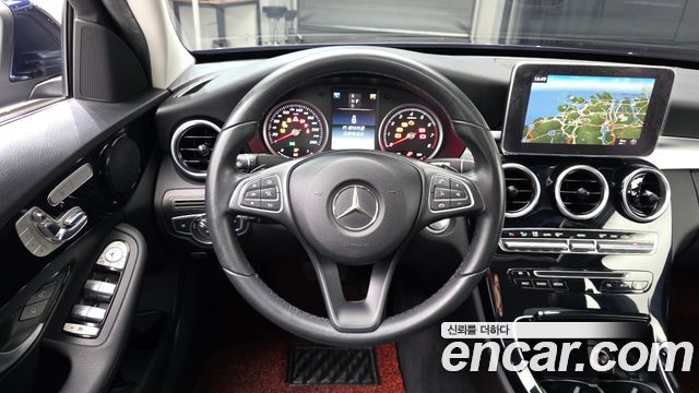 Mercedes-Benz C-Class 2017 — photo 13