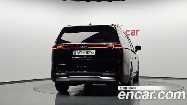 Kia Canival 2023 — photo 4