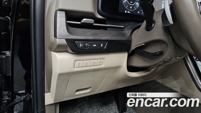 Kia Canival 2023 — photo 22