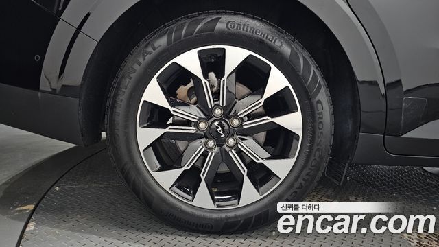 Kia Canival 2023 — photo 7