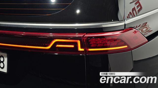 Kia Canival 2023 — photo 9