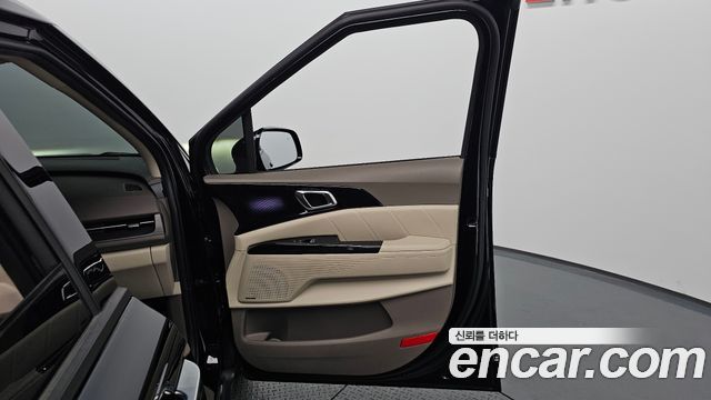 Kia Canival 2023 — photo 15