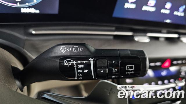 Kia Canival 2023 — photo 38