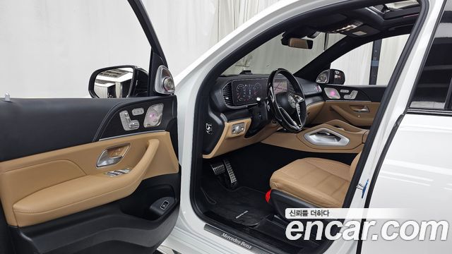 Mercedes-Benz GLS-Class 2024 — photo 13