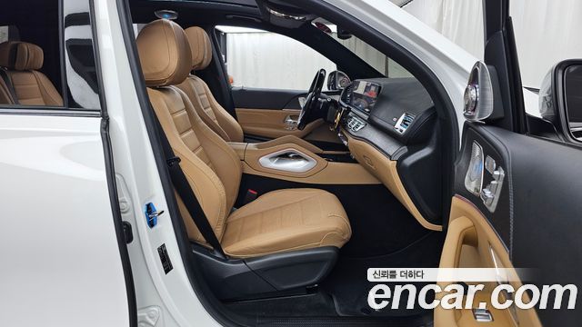 Mercedes-Benz GLS-Class 2024 — photo 17