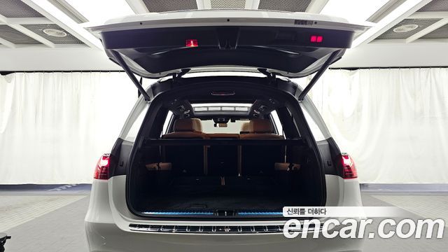 Mercedes-Benz GLS-Class 2024 — photo 26