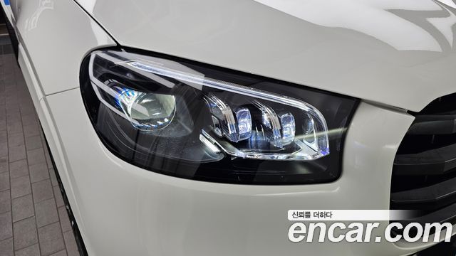 Mercedes-Benz GLS-Class 2024 — photo 8