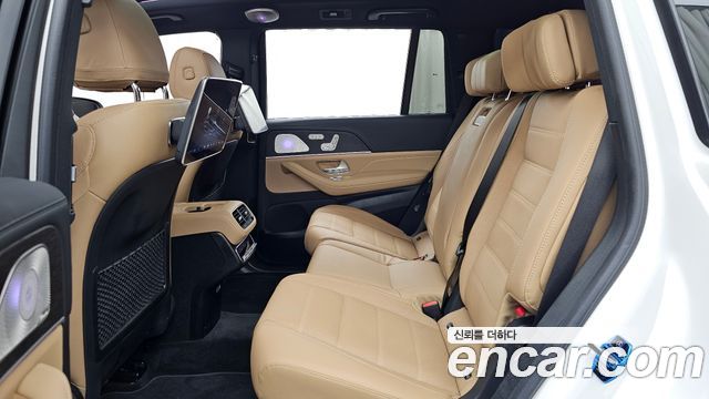 Mercedes-Benz GLS-Class 2024 — photo 16