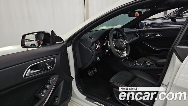 Mercedes-Benz CLA-Class 2018 — photo 13