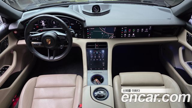 Porsche Taycan 2024 — photo 10