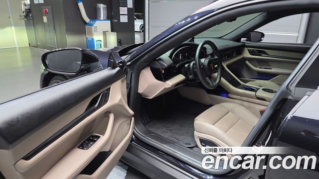 Porsche Taycan 2024 — photo 13