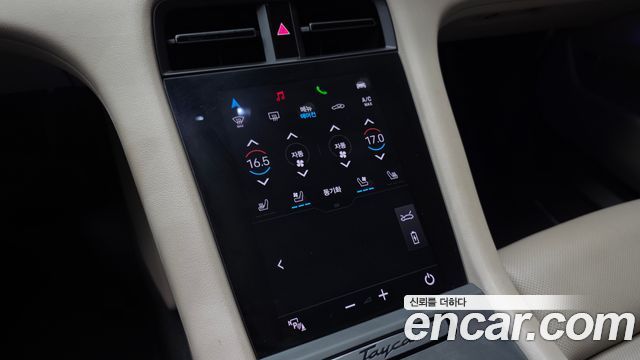 Porsche Taycan 2024 — photo 24