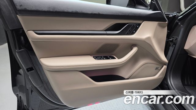 Porsche Taycan 2024 — photo 14