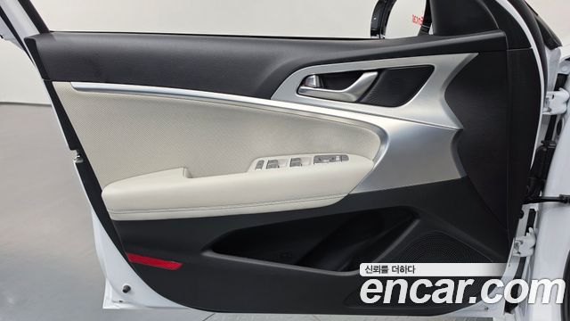 Genesis G70 2024 — photo 14