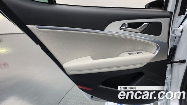 Genesis G70 2024 — photo 15