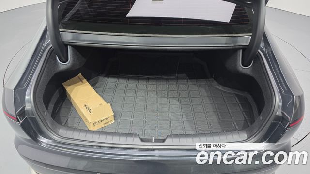 Hyundai Grandeur 2023 — photo 23