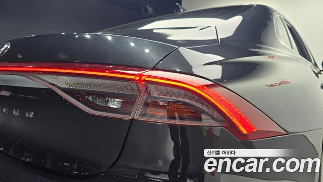 Hyundai Grandeur 2022 — photo 9
