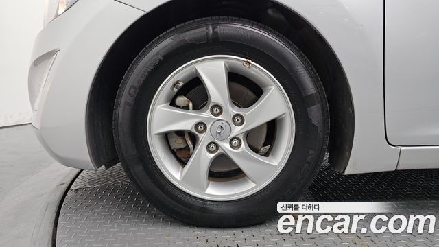 Hyundai AVANTE 2015 — photo 5