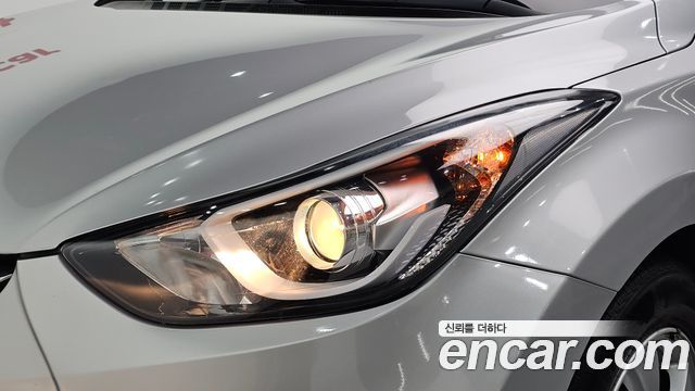 Hyundai AVANTE 2015 — photo 8