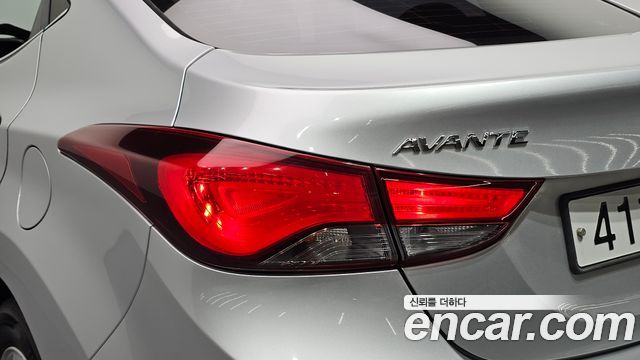 Hyundai AVANTE 2015 — photo 9