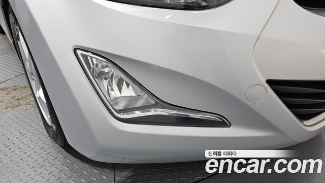 Hyundai AVANTE 2015 — photo 31
