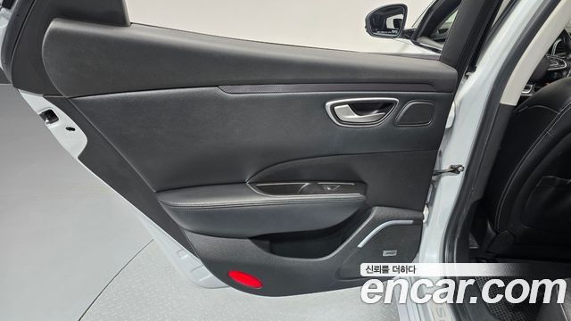Renault Korea SM6 2016 — photo 15