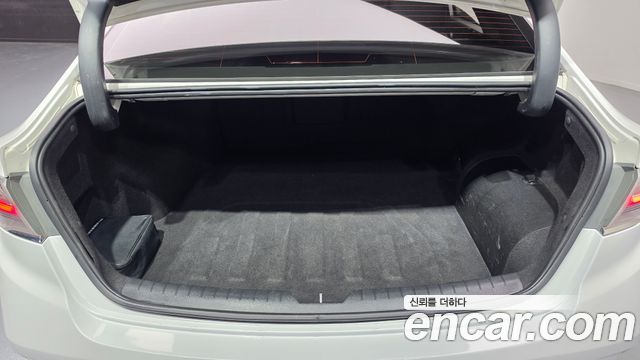 Hyundai Sonata 2018 — photo 16